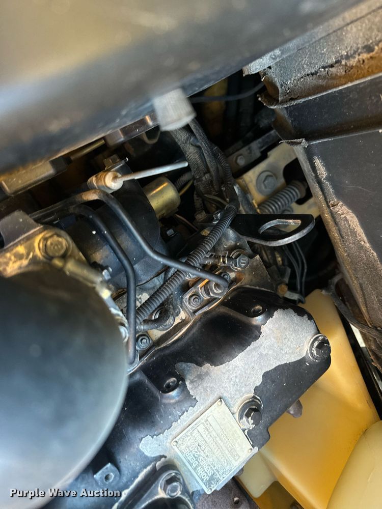 image for item DX3818 1995 John Deere 4475 skid steer loader