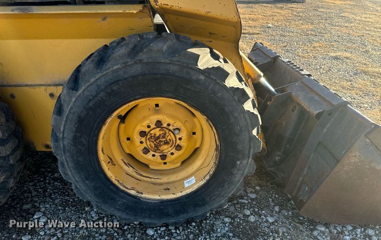 image for item DX3818 1995 John Deere 4475 skid steer loader