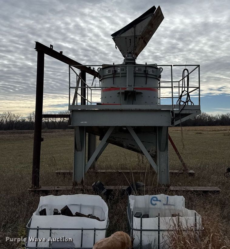 image for item DX3867 Cemco Turbo 70 impact crusher