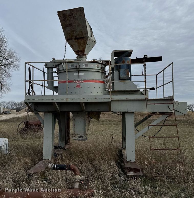 image for item DX3867 Cemco Turbo 70 impact crusher