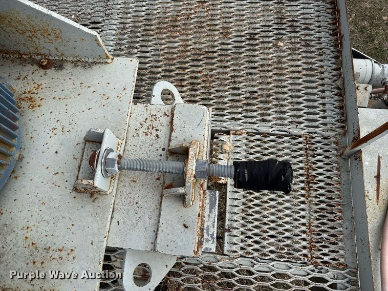 image for item DX3867 Cemco Turbo 70 impact crusher