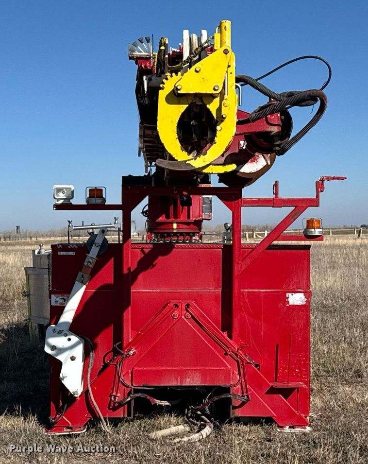 image for item DX3887 Altec DM47TR digger derrick bed