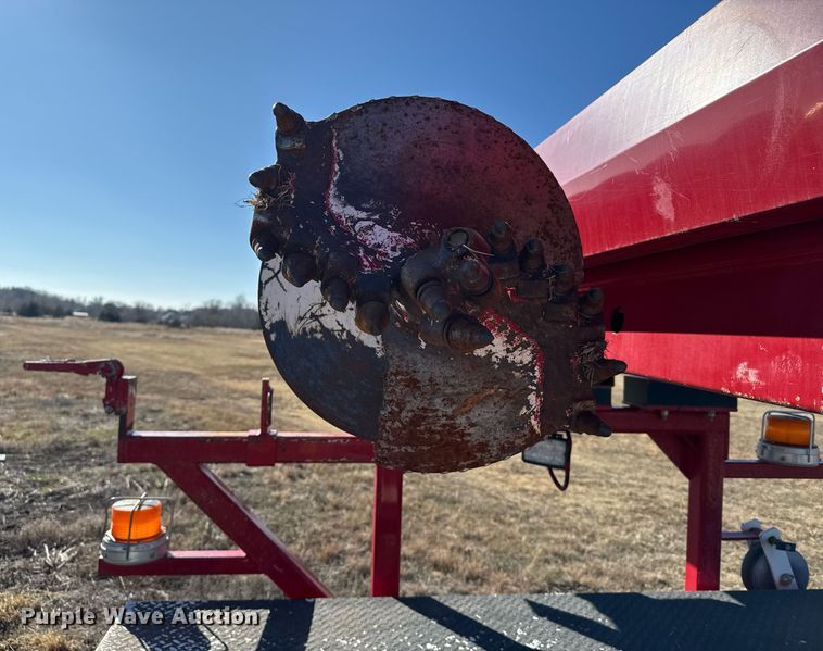 image for item DX3887 Altec DM47TR digger derrick bed