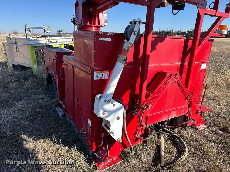 image for item DX3887 Altec DM47TR digger derrick bed