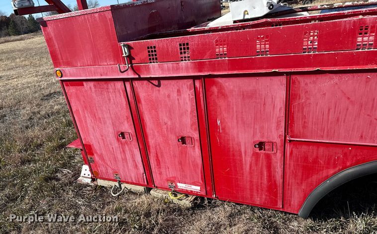 image for item DX3887 Altec DM47TR digger derrick bed