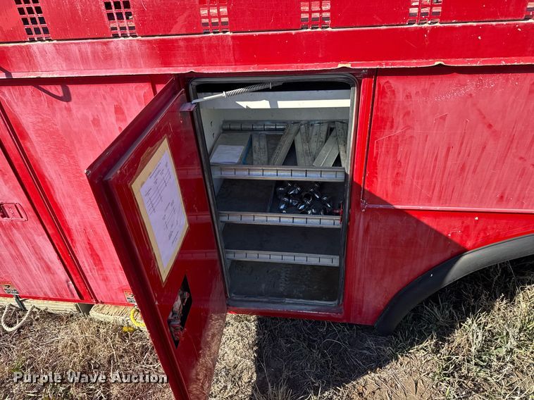 image for item DX3887 Altec DM47TR digger derrick bed