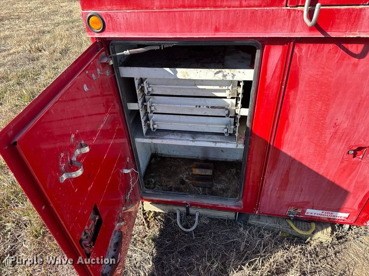 image for item DX3887 Altec DM47TR digger derrick bed