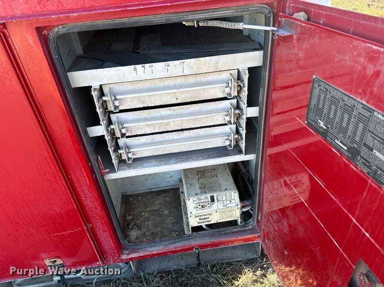 image for item DX3887 Altec DM47TR digger derrick bed