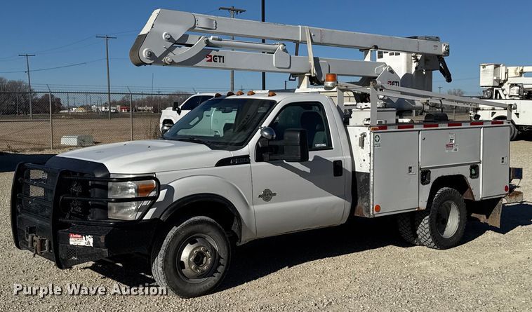 image for item DX3910 2015 Ford F350 Super Duty bucket truck