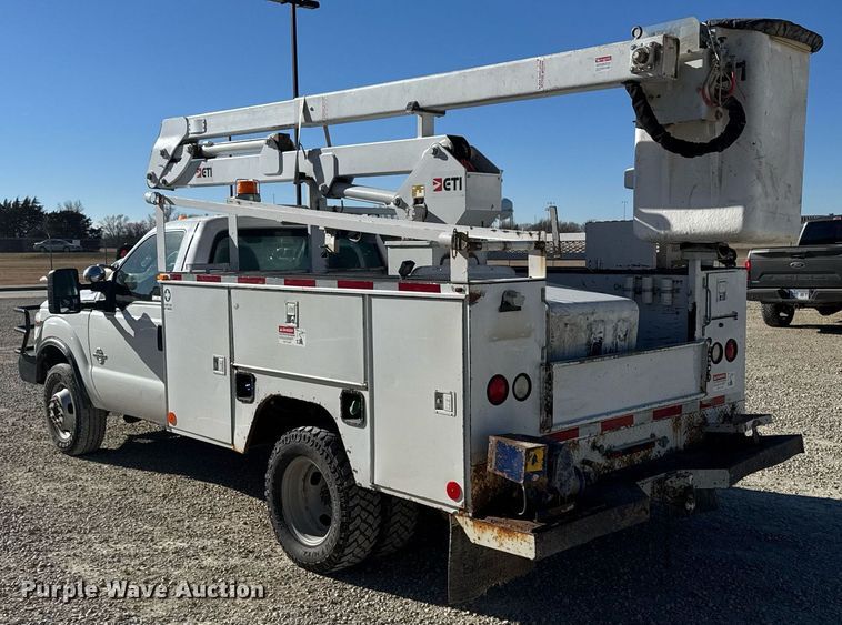 image for item DX3910 2015 Ford F350 Super Duty bucket truck