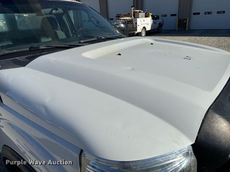 image for item DX3910 2015 Ford F350 Super Duty bucket truck