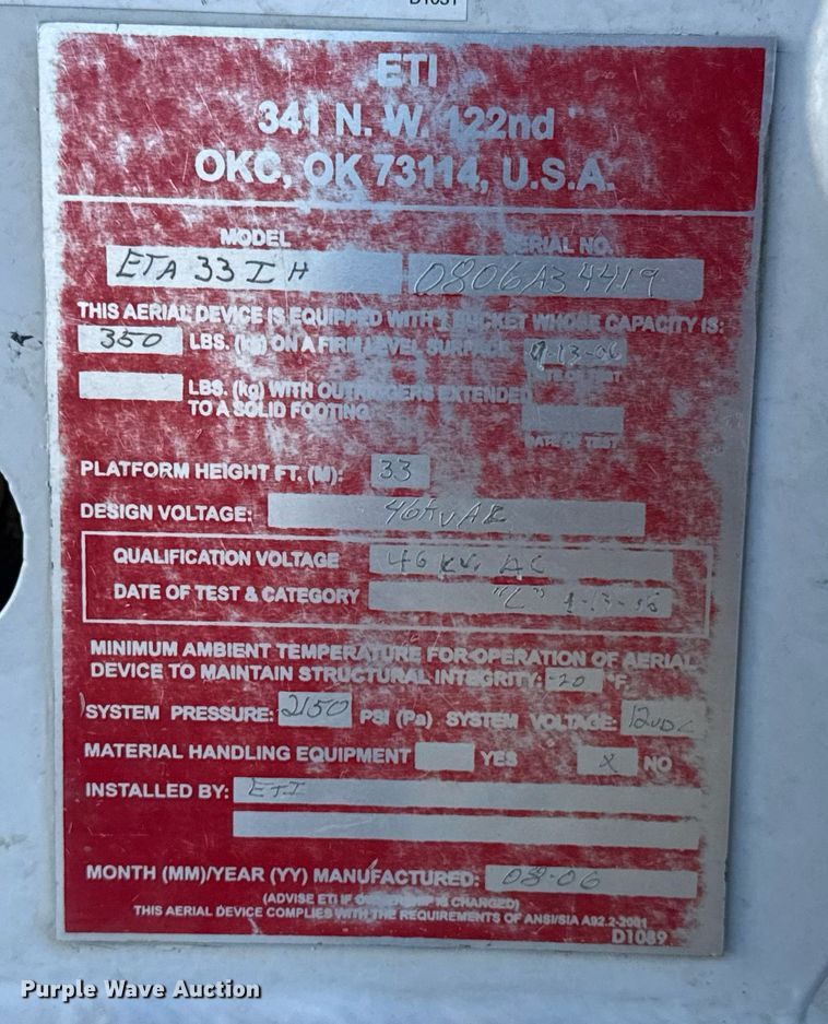 image for item DX3910 2015 Ford F350 Super Duty bucket truck