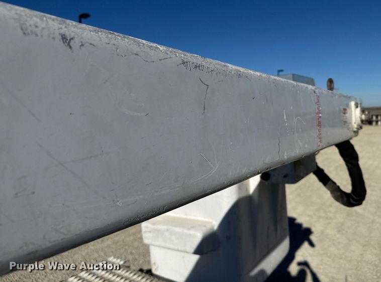 image for item DX3910 2015 Ford F350 Super Duty bucket truck