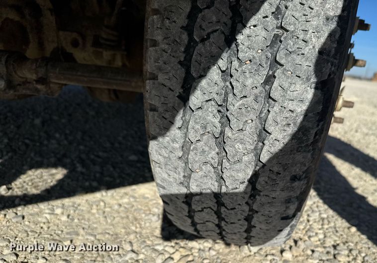 image for item DX3910 2015 Ford F350 Super Duty bucket truck