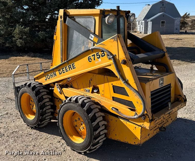 image for item DX3920 1988 John Deere 675B skid steer loader