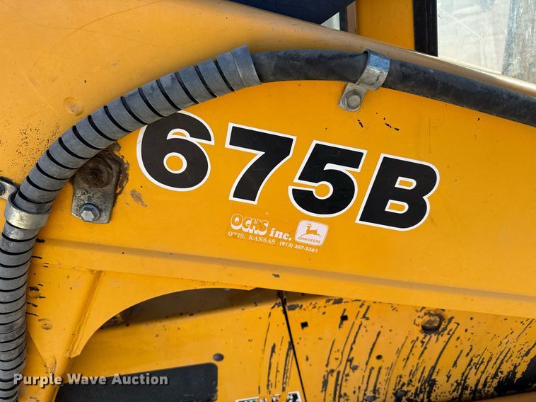 image for item DX3920 1988 John Deere 675B skid steer loader