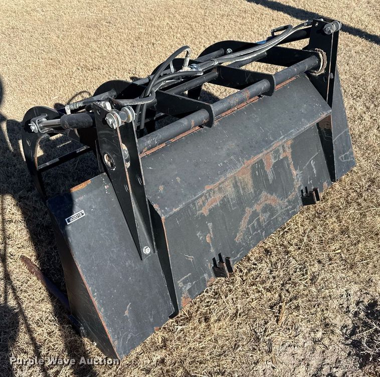 image for item DX3920 1988 John Deere 675B skid steer loader