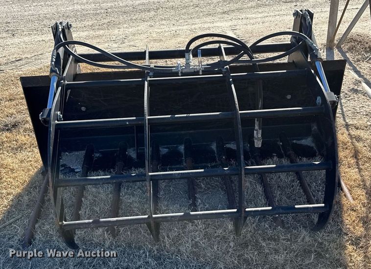 image for item DX3920 1988 John Deere 675B skid steer loader