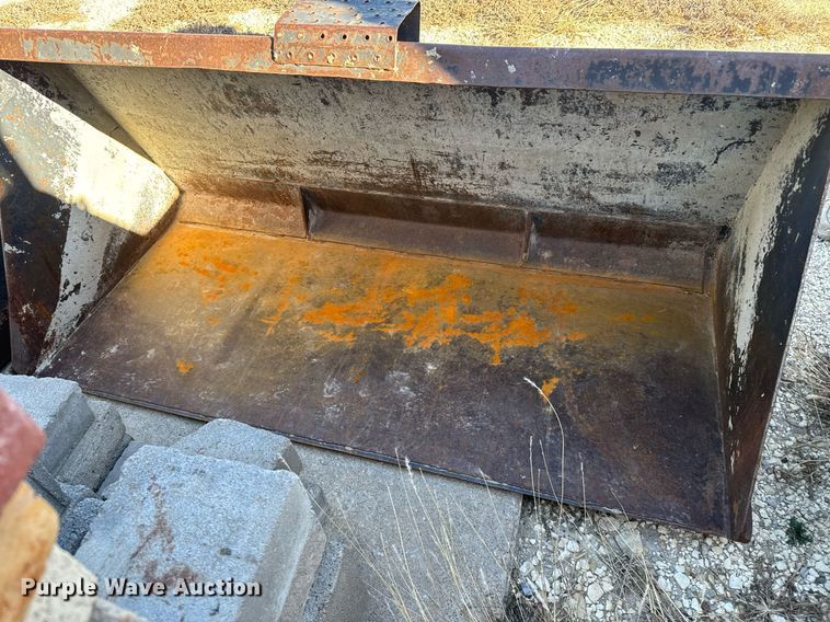 image for item DX3920 1988 John Deere 675B skid steer loader