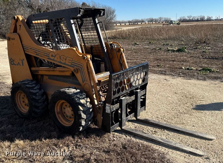 image for item DX3921 2001 Case 85XT skid steer loader