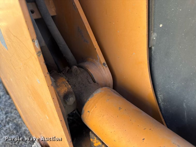 image for item DX3921 2001 Case 85XT skid steer loader