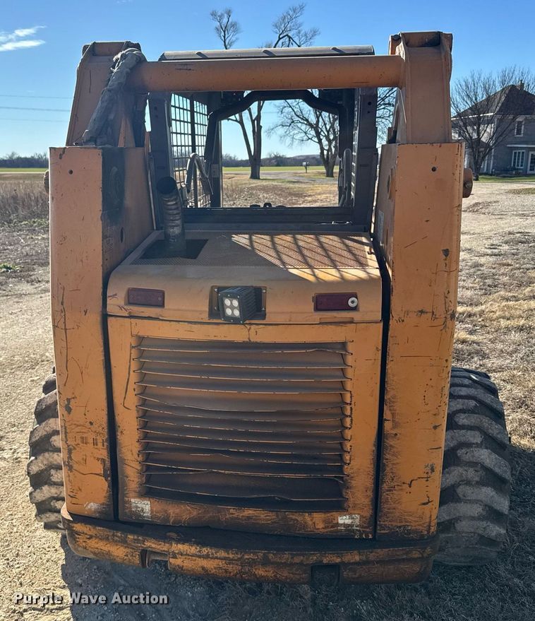 image for item DX3921 2001 Case 85XT skid steer loader