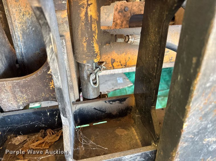 image for item DX3921 2001 Case 85XT skid steer loader