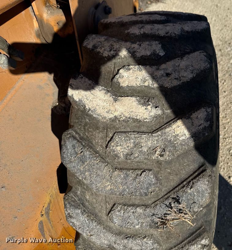 image for item DX3921 2001 Case 85XT skid steer loader