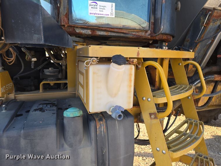 image for item EE7964 2006 TerraGator 6203 spreader