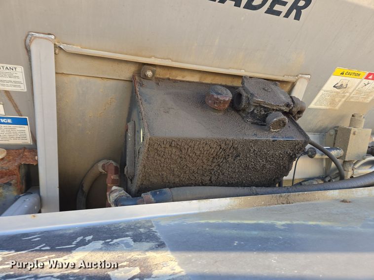 image for item EE7964 2006 TerraGator 6203 spreader