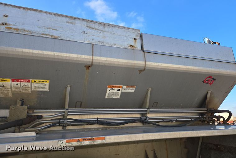 image for item EE7964 2006 TerraGator 6203 spreader