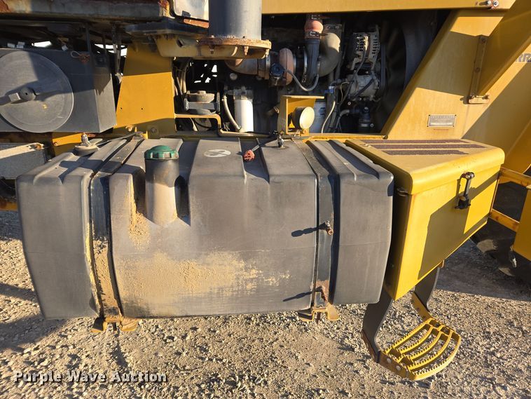 image for item EE7964 2006 TerraGator 6203 spreader