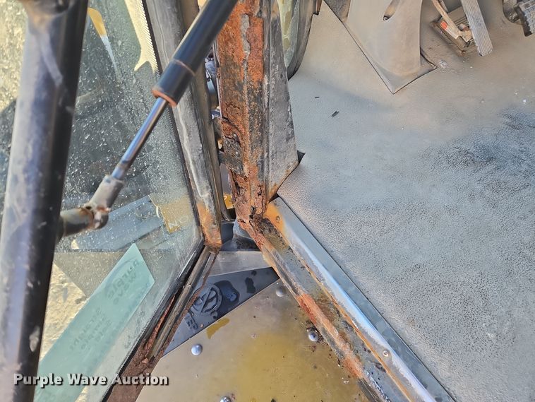 image for item EE7964 2006 TerraGator 6203 spreader