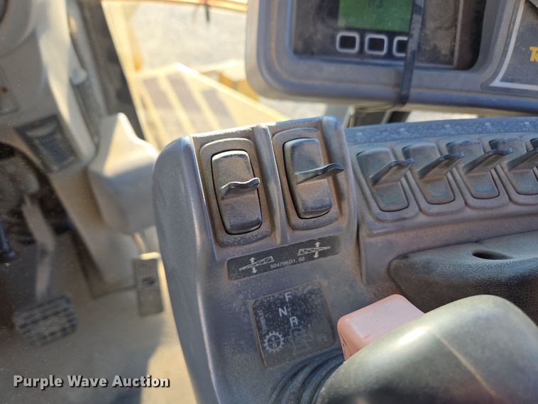 image for item EE7964 2006 TerraGator 6203 spreader