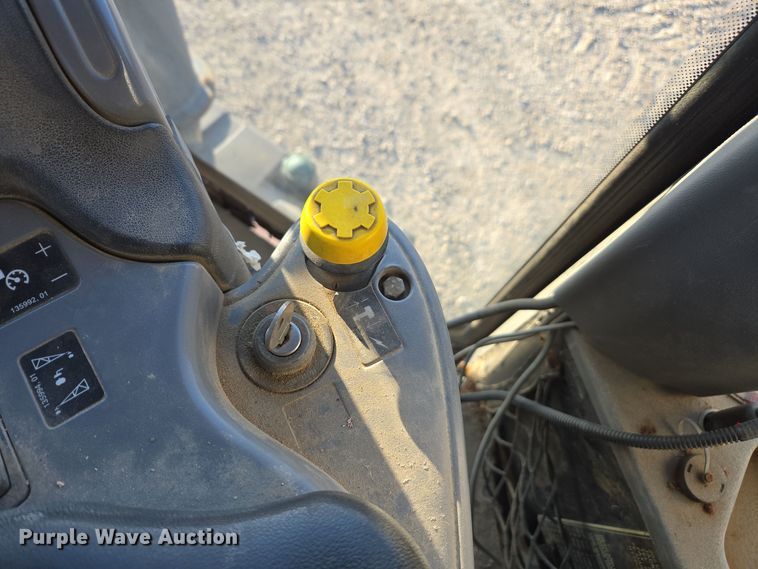 image for item EE7964 2006 TerraGator 6203 spreader