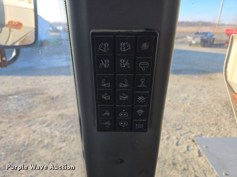 image for item EE7964 2006 TerraGator 6203 spreader