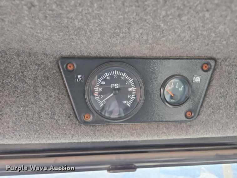 image for item EE7964 2006 TerraGator 6203 spreader