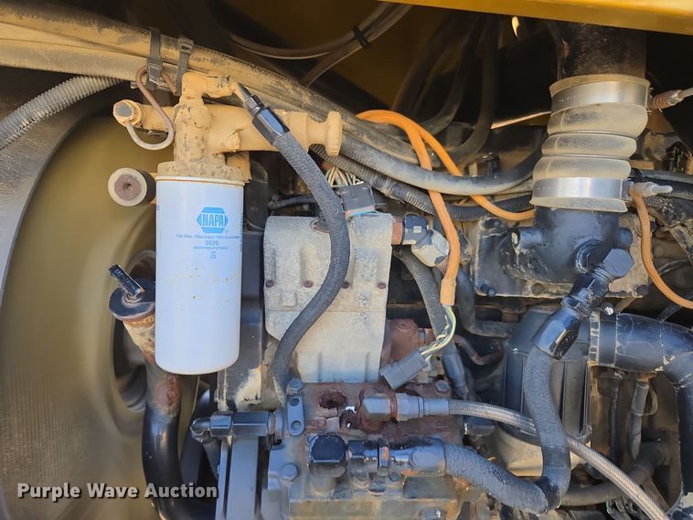 image for item EE7964 2006 TerraGator 6203 spreader