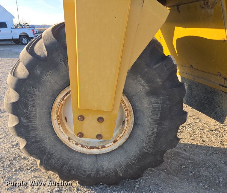 image for item EE7964 2006 TerraGator 6203 spreader