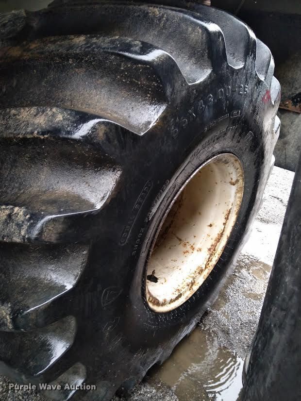 image for item EE7964 2006 TerraGator 6203 spreader