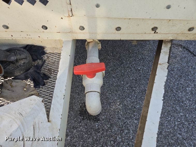 image for item EE7968 2001 Sewer Equipment sewer jetter trailer