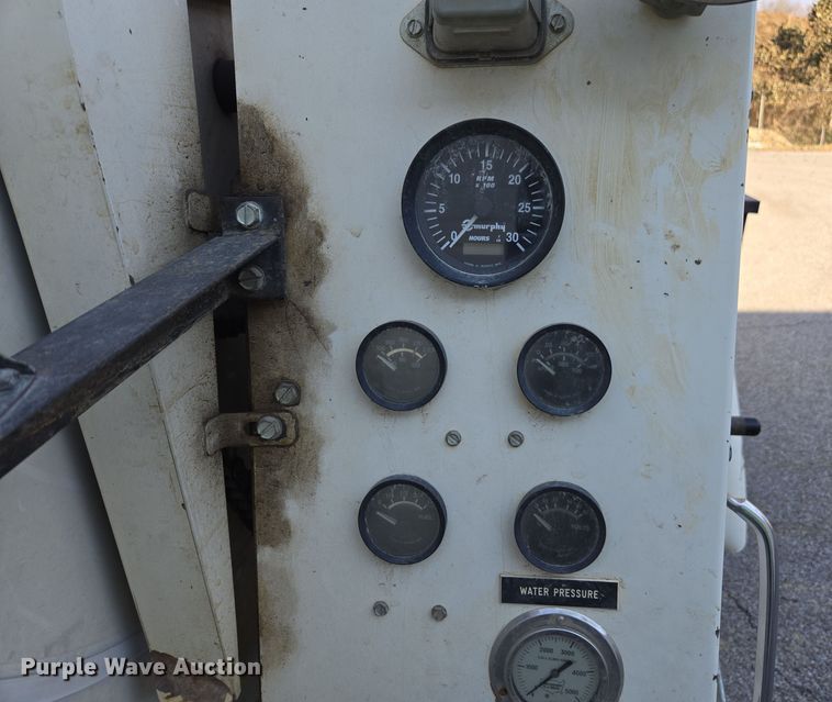 image for item EE7968 2001 Sewer Equipment sewer jetter trailer