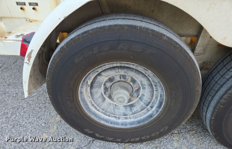 image for item EE7968 2001 Sewer Equipment sewer jetter trailer