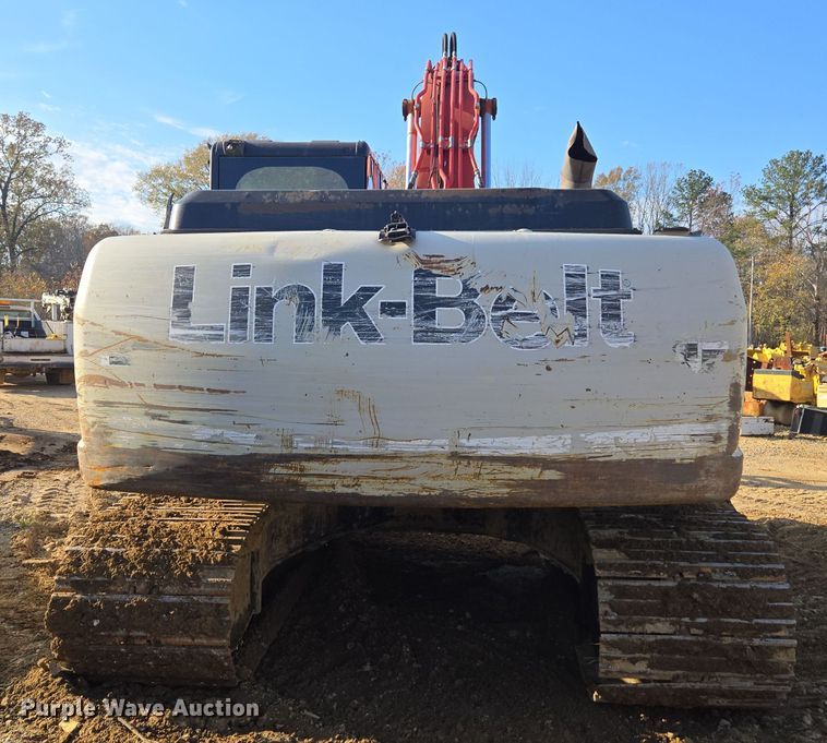 image for item EE7969 2013 Link-Belt 210 X3 excavator