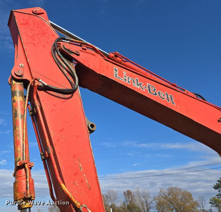 image for item EE7969 2013 Link-Belt 210 X3 excavator