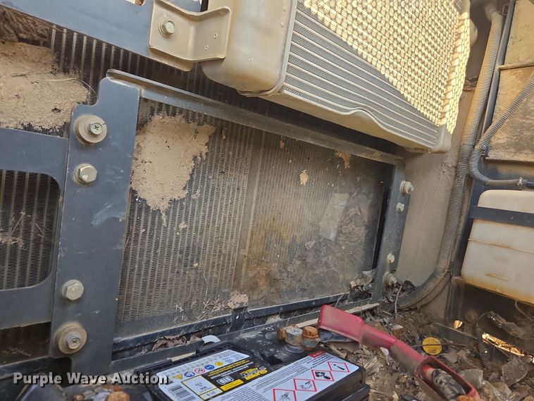 image for item EE7969 2013 Link-Belt 210 X3 excavator