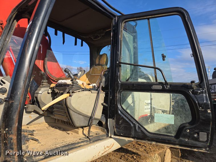 image for item EE7969 2013 Link-Belt 210 X3 excavator