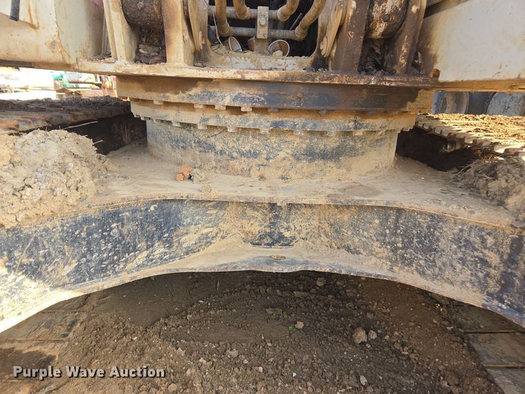 image for item EE7969 2013 Link-Belt 210 X3 excavator