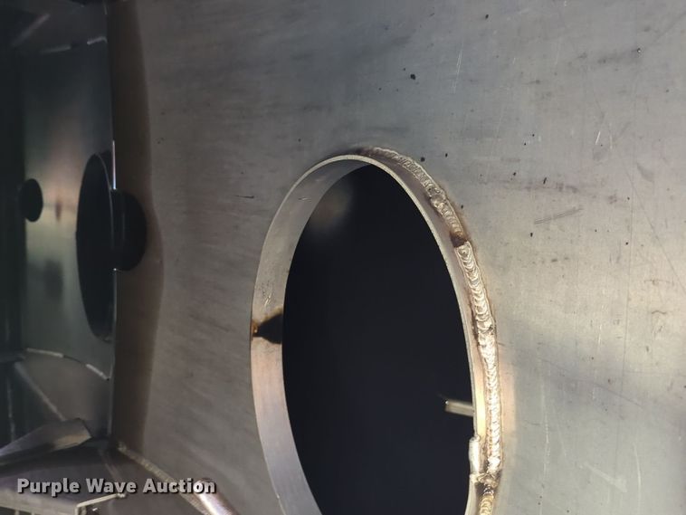 image for item EG2263 2007 Kenworth fuel truck