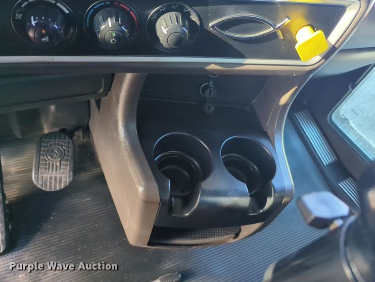 image for item EG2263 2007 Kenworth fuel truck